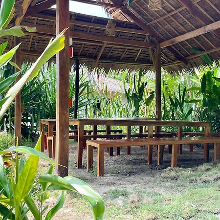 Siargao Sunflower Suites Хенерал Луна Екстериор снимка