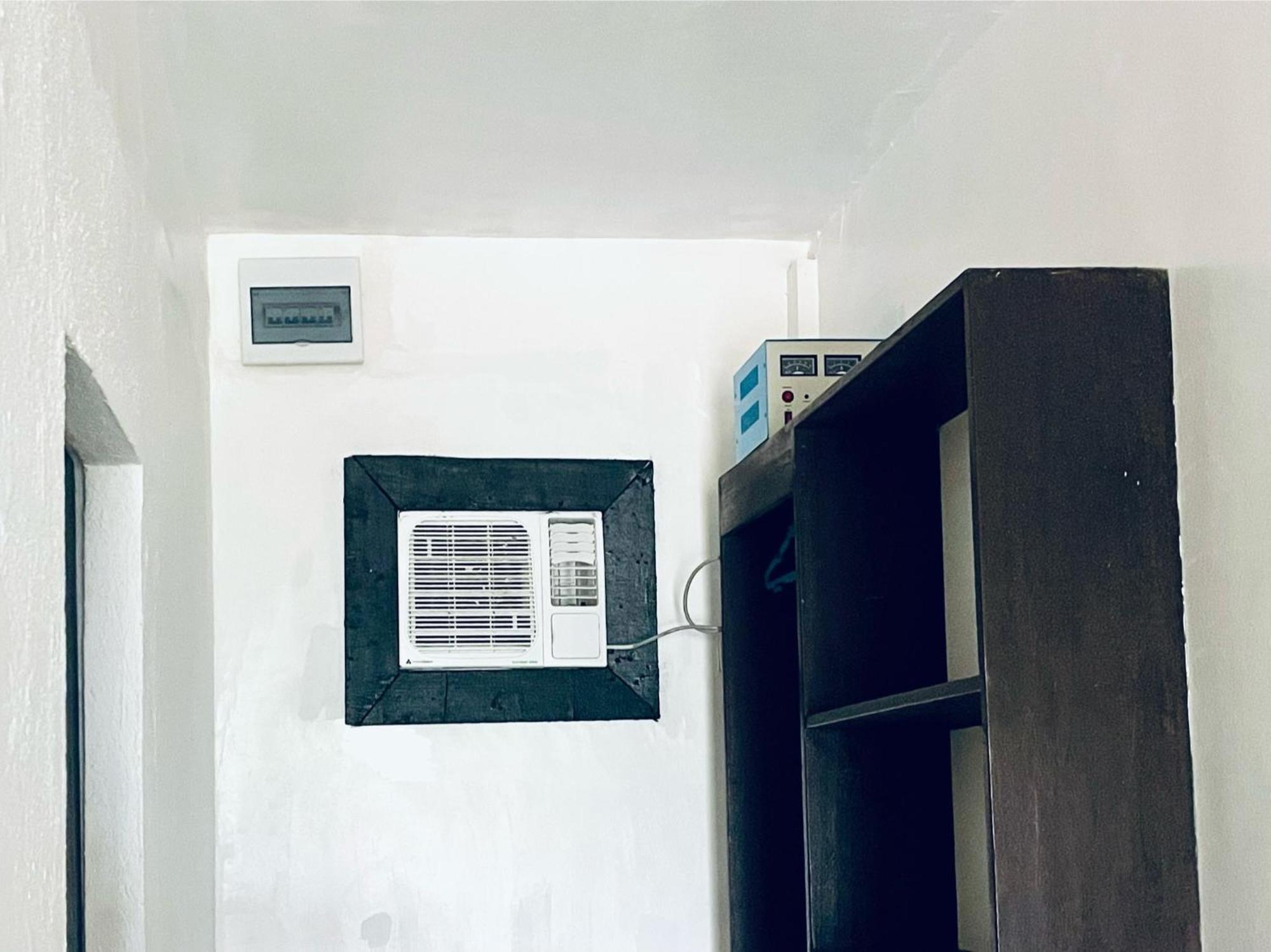 Siargao Sunflower Suites Хенерал Луна Екстериор снимка
