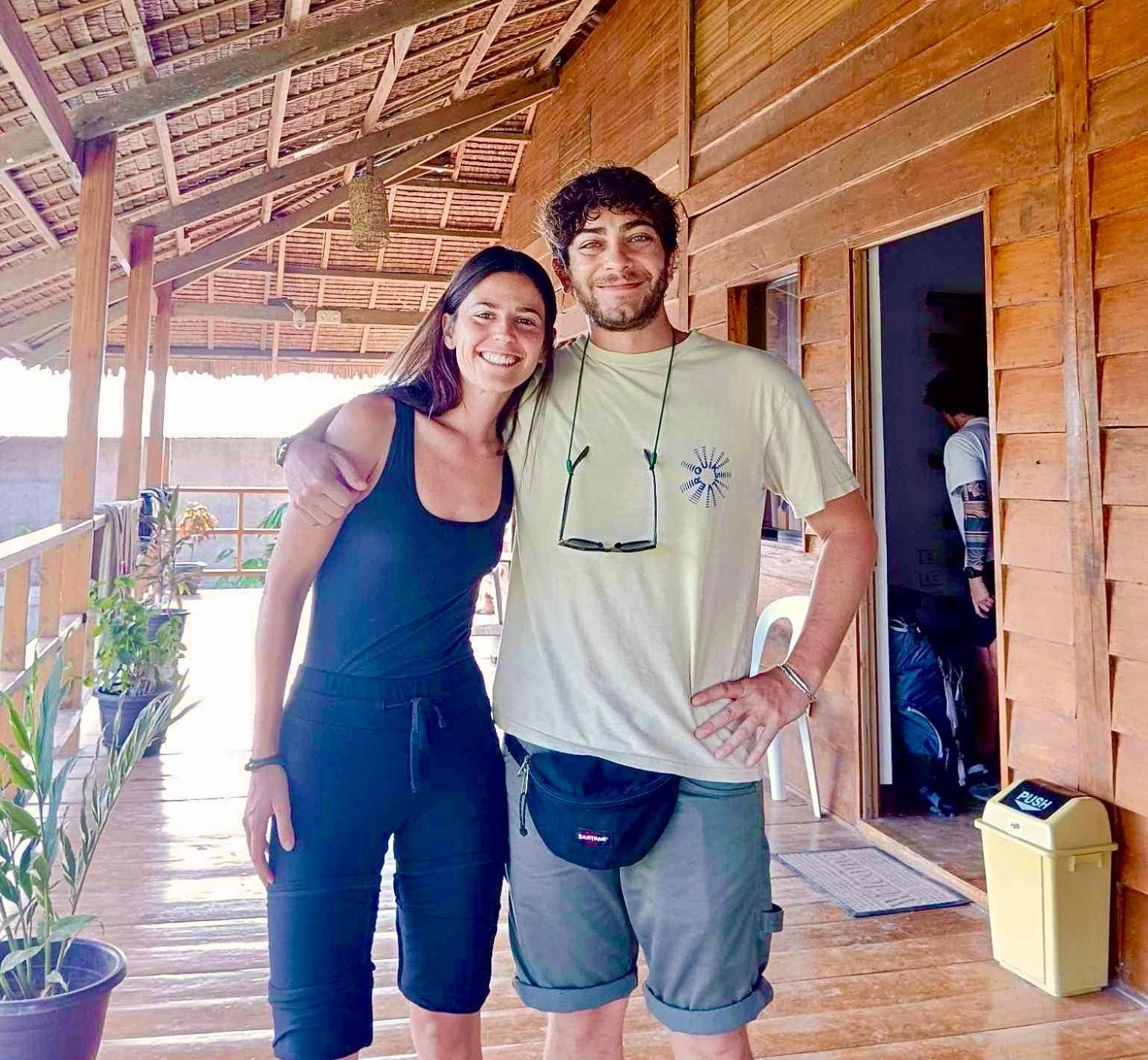 Siargao Sunflower Suites Хенерал Луна Екстериор снимка